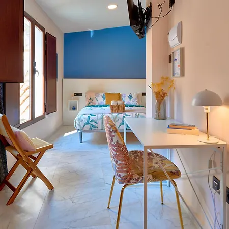 Casa Vestali 3* Granada